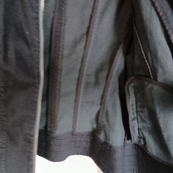 Chico’s Platinum Black Stretch Denim Moto Jacket Size 1 Full Zip Excellent - Picture 2 of 6